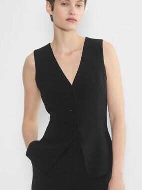 Aritzia women's black Account Vest Size 10